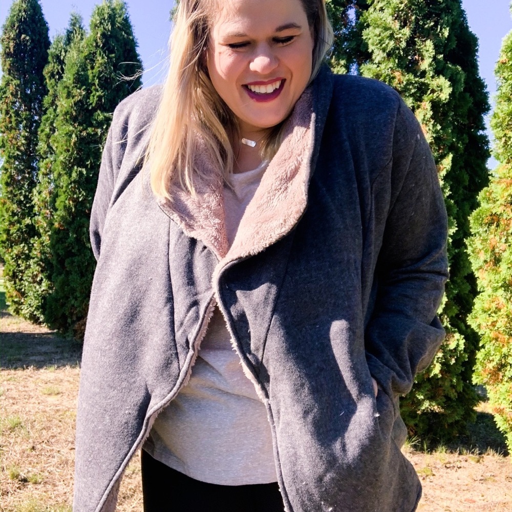 NWT Sherpa Soft & Fuzzy Gray Jacket